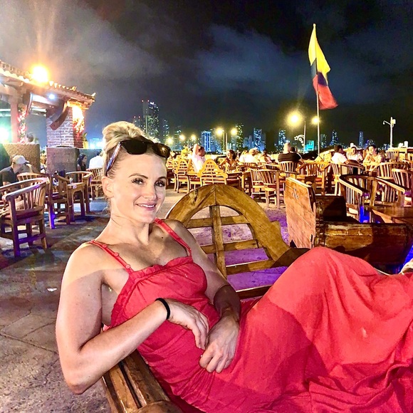 Meet your Posher, Stacy - Picture 6 of 6